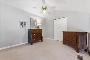 137 Old Village Ln, Bethel Park, PA 15102 - Photo 33