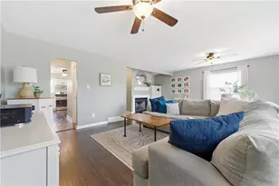 137 Old Village Ln, Bethel Park, PA 15102 - Photo 9