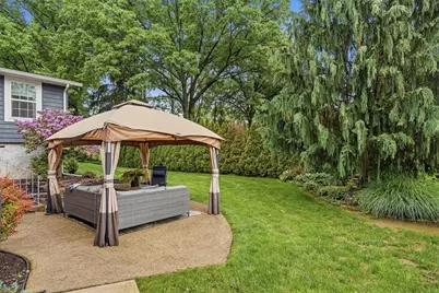 105 Appletree Dr, Brighton Township, PA 15009 - Photo 41