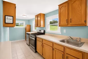 6 Dry Ridge Rd, West Alexander, PA 15376 - Photo 9