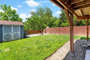 408 Meade Dr, Moon/Crescent Twp, PA 15108 - Photo 25