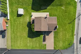 2347 Casswell Dr, Bethel Park, PA 15102 - Photo 3
