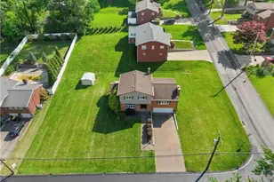 2347 Casswell Dr, Bethel Park, PA 15102 - Photo 37