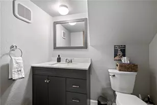 2347 Casswell Dr, Bethel Park, PA 15102 - Photo 29