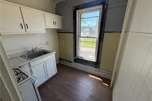 516 3rd St, California, PA 15419 - Photo 17