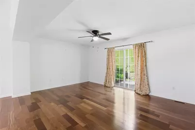 402 Berrington Ct, Bethel Park, PA 15102 - Photo 5