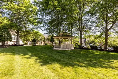 402 Berrington Ct, Bethel Park, PA 15102 - Photo 27