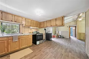 154 Thompson Rd, Derry Township, PA 15627 - Photo 9