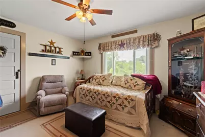 400 Oliver Ave, Bentleyville, PA 15314 - Photo 23