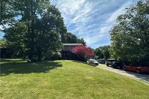 1745 Washington Rd, Washington Township, PA 15613 - Photo 3