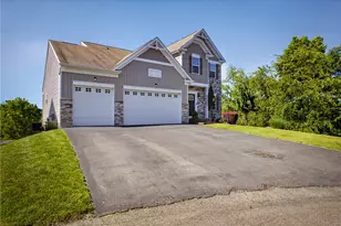 229 W Country Barn Rd, Chartiers, PA 15342 - Photo 3