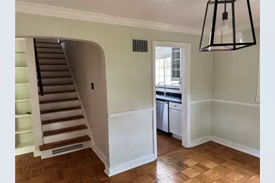 633 Crystal Dr, Pittsburgh, PA 15228 - Photo 7