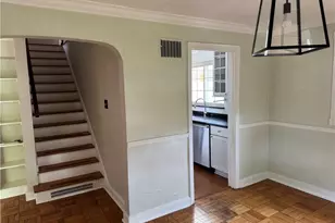 633 Crystal Dr, Pittsburgh, PA 15228 - Photo 7