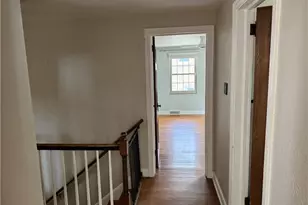 633 Crystal Dr, Pittsburgh, PA 15228 - Photo 17