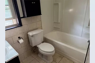 633 Crystal Dr, Pittsburgh, PA 15228 - Photo 31