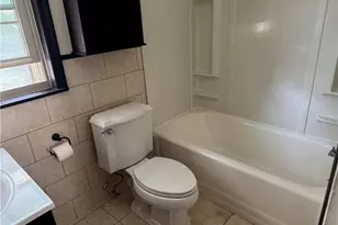 633 Crystal Dr, Pittsburgh, PA 15228 - Photo 31