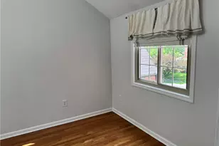 633 Crystal Dr, Pittsburgh, PA 15228 - Photo 21