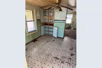 500 Hayes Ave, Canton Township, PA 15301 - Photo 3