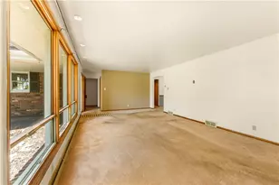126 Lapeer Dr, South Beaver Township, PA 15010 - Photo 17