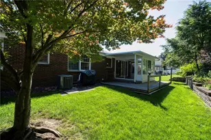 5025 Windover Dr, Robinson Twp, PA 15205 - Photo 35