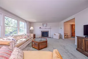 5025 Windover Dr, Robinson Twp, PA 15205 - Photo 5