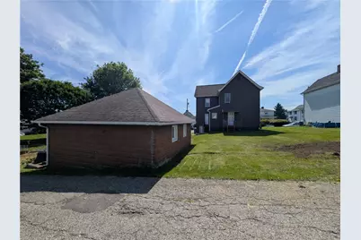109 S 5th St, Youngwood, PA 15697 - Photo 9