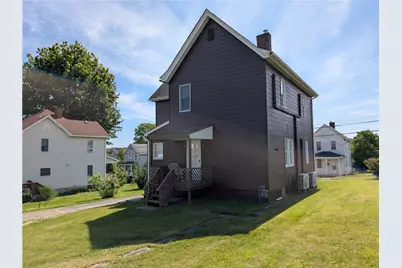 109 S 5th St, Youngwood, PA 15697 - Photo 5