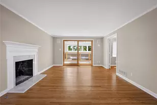 1155 Folkstone Dr, Pittsburgh, PA 15243 - Photo 7