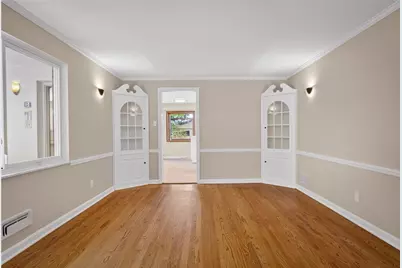 1155 Folkstone Dr, Pittsburgh, PA 15243 - Photo 9