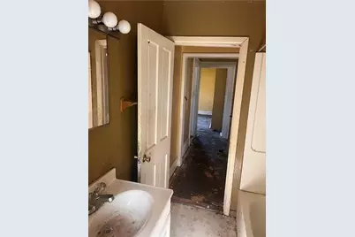 702 Vine, West Newton, PA 15089 - Photo 23