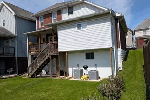 32 S 3rd St, Youngwood, PA 15697 - Photo 9