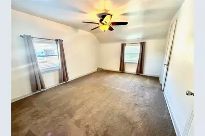 1516 Kansas Ave, White Oak, PA 15131 - Photo 9