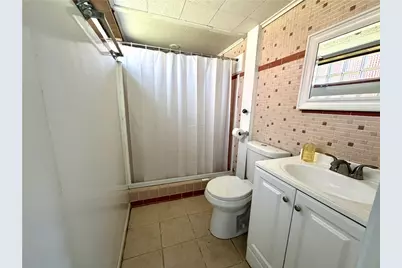 1516 Kansas Ave, White Oak, PA 15131 - Photo 15