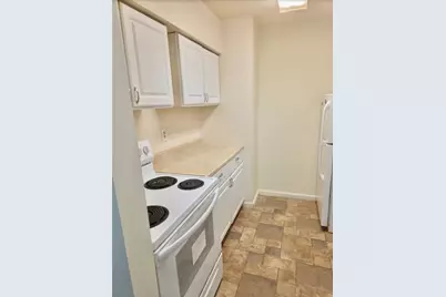 7127 Sanlin Dr, Coraopolis, PA 15108 - Photo 5