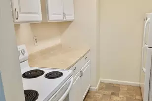 7127 Sanlin Dr, Coraopolis, PA 15108 - Photo 5