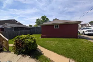 105 Depot St, Youngwood, PA 15697 - Photo 11