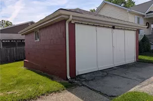 105 Depot St, Youngwood, PA 15697 - Photo 9