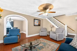 5210 Celia Pl, Friendship Park, PA 15224 - Photo 5