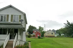 1013 Howell St, Vandergrift, PA 15690 - Photo 1