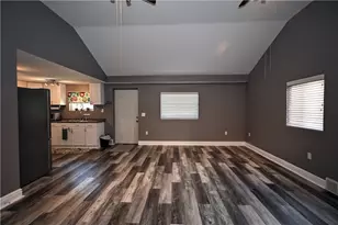 711 Memory Ln, Liberty Boro, PA 15133 - Photo 5