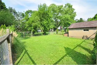 205 Locust St, Elizabeth Township-Boro, PA 15037 - Photo 11