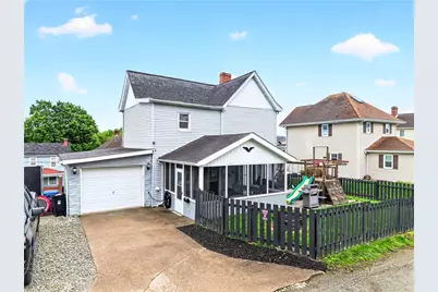 118 Center Ave, Mt Pleasant Boro, PA 15666 - Photo 3