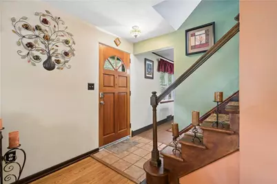 2901 Ponderosa Drive, Pittsburgh, PA 15101 - Photo 3