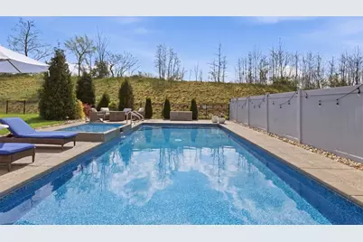 5006 Firwood Dr, Cecil, PA 15317 - Photo 3