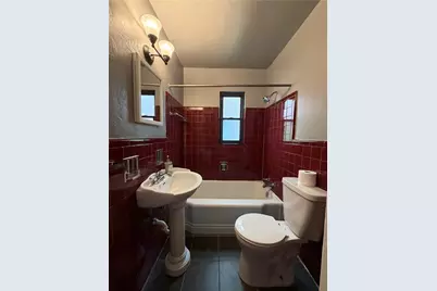 2064 Dartmore St, Pittsburgh, PA 15210 - Photo 15