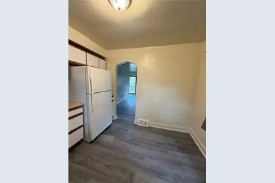 2064 Dartmore St, Pittsburgh, PA 15210 - Photo 13