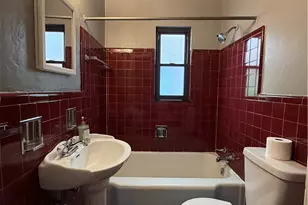 2064 Dartmore St, Pittsburgh, PA 15210 - Photo 15