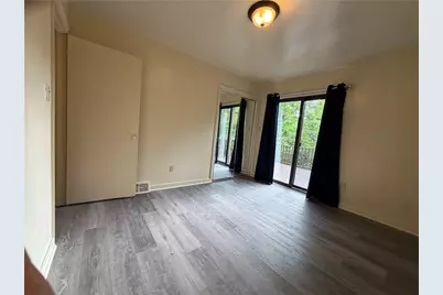 2064 Dartmore St, Pittsburgh, PA 15210 - Photo 17