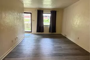 2064 Dartmore St, Pittsburgh, PA 15210 - Photo 5