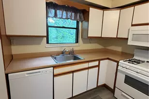 2064 Dartmore St, Pittsburgh, PA 15210 - Photo 29